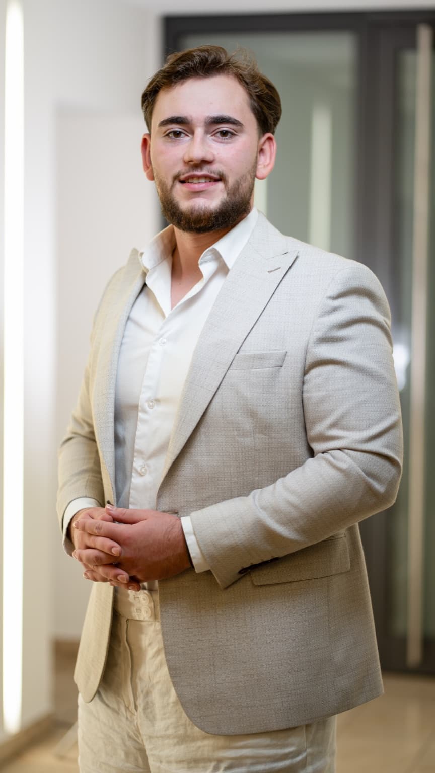 Cedric Bernstein, Auszubildender Immobilienkaufmann · 3. Lehrjahr